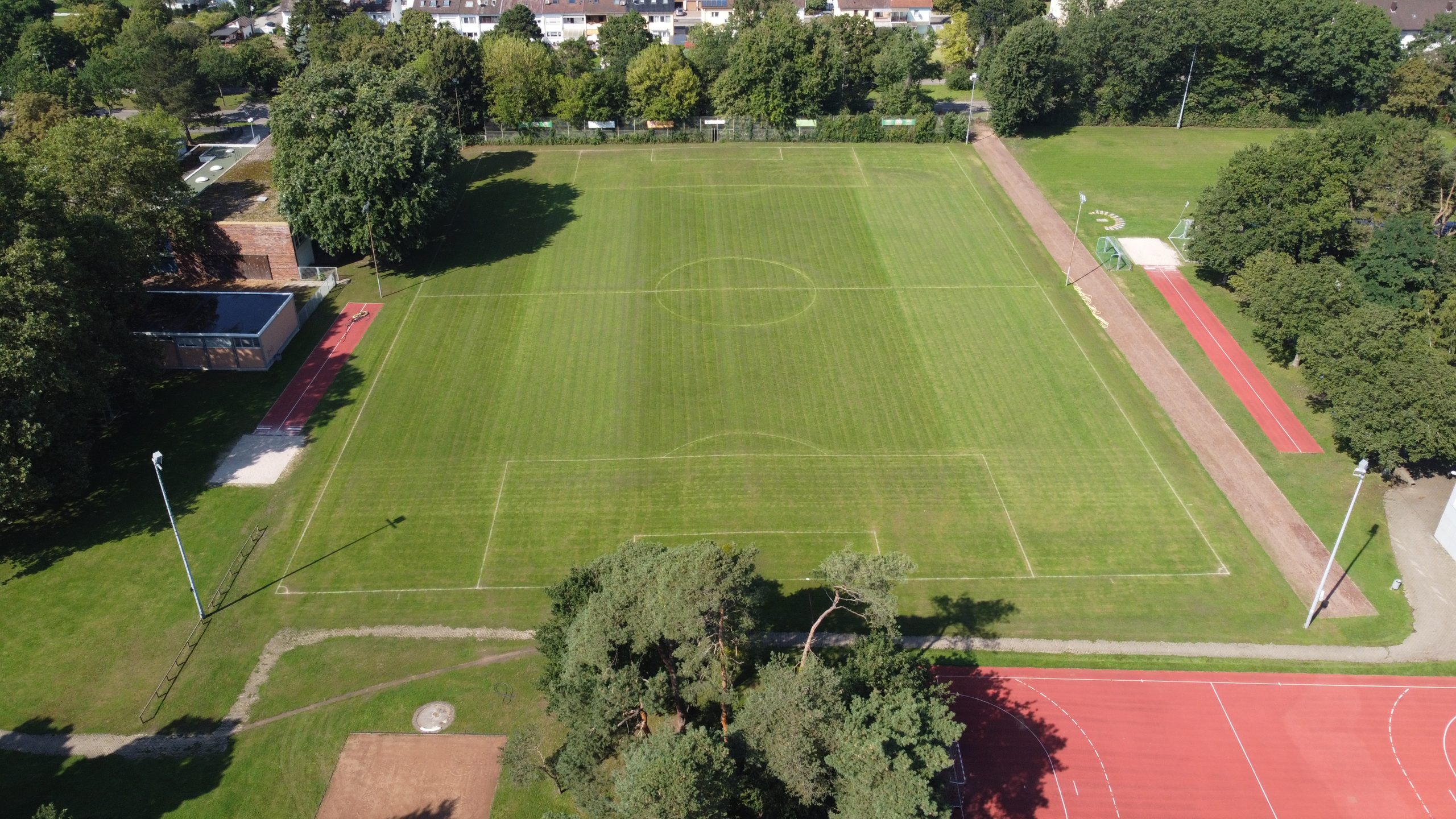 Luftbild des Vereinsgeländes des SV Nordwest in Karlsruhe.
